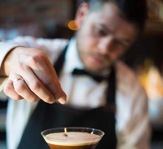 bartender doing coffee cocktail