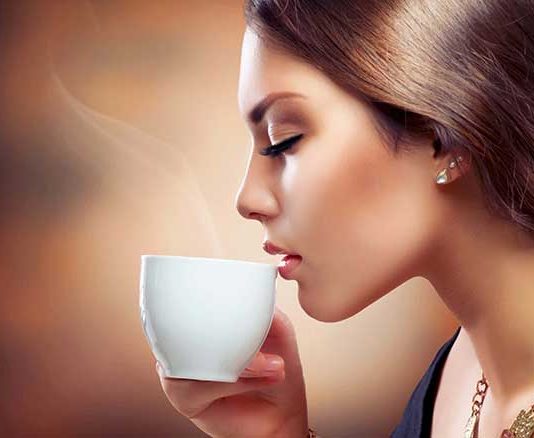 Woman-drinking-coffee