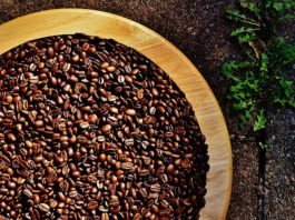 How to roast coffee beans in a frying pan at home